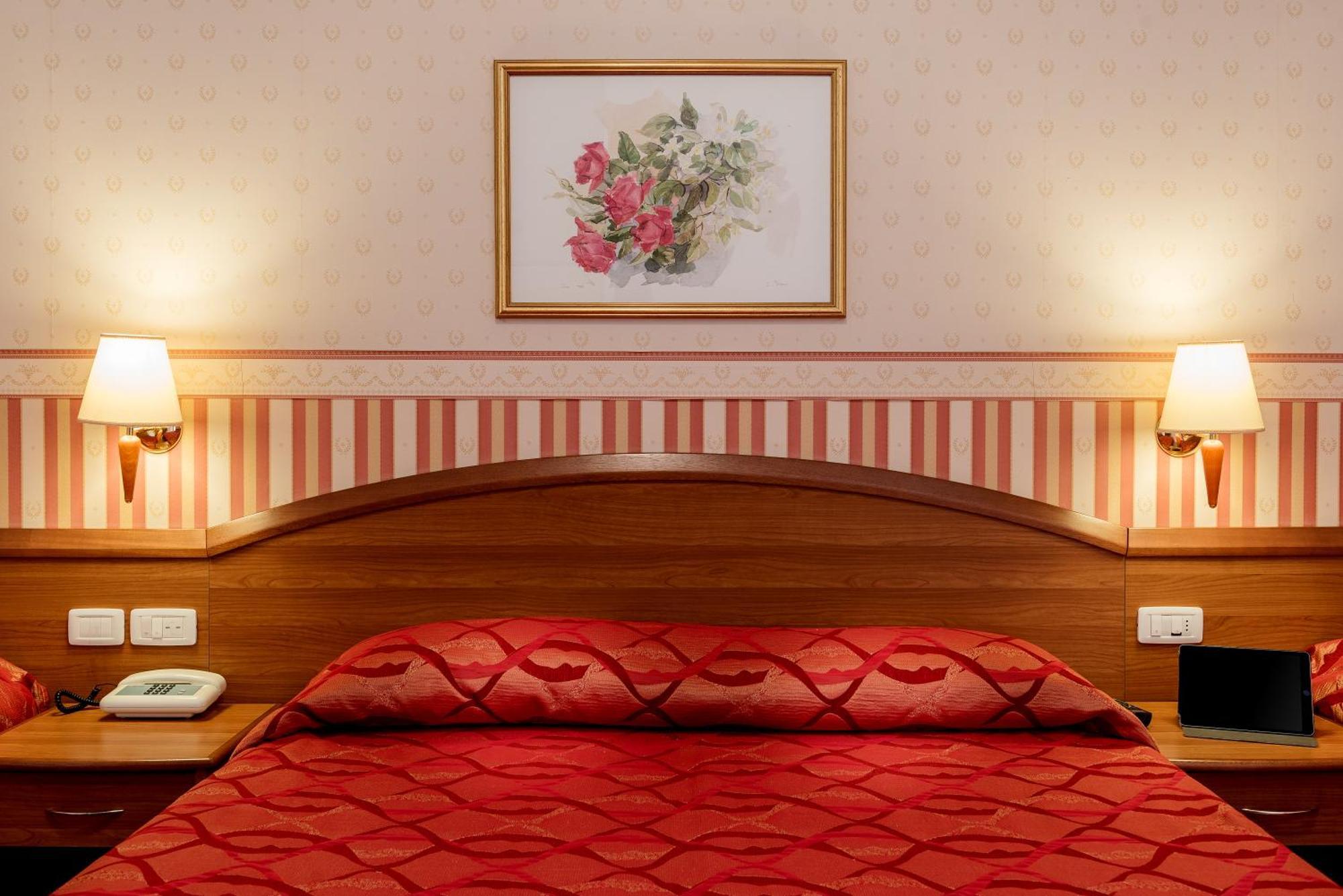 Hotel Tiffany 리미니 외부 사진