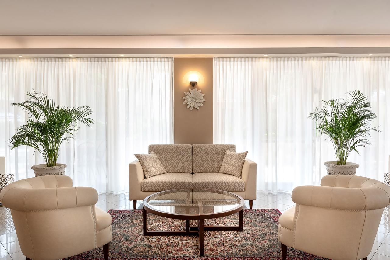 Hotel Tiffany 리미니 외부 사진